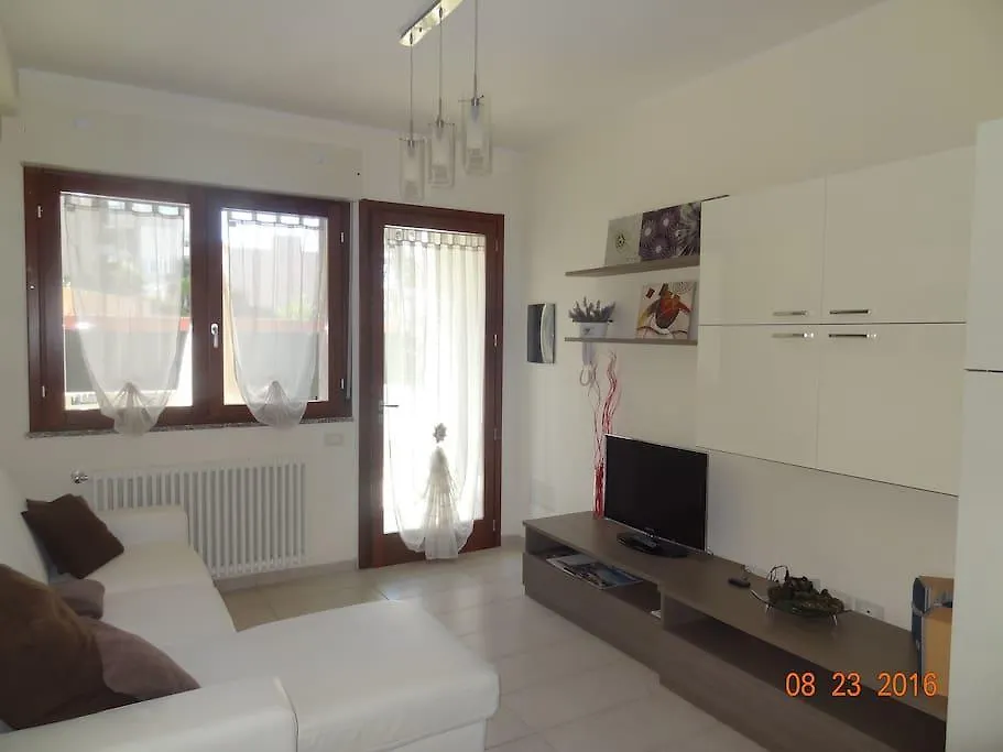 Nyaraló Appartamento Elegante Nuovissimo Quartu SantʼElena Olaszország
