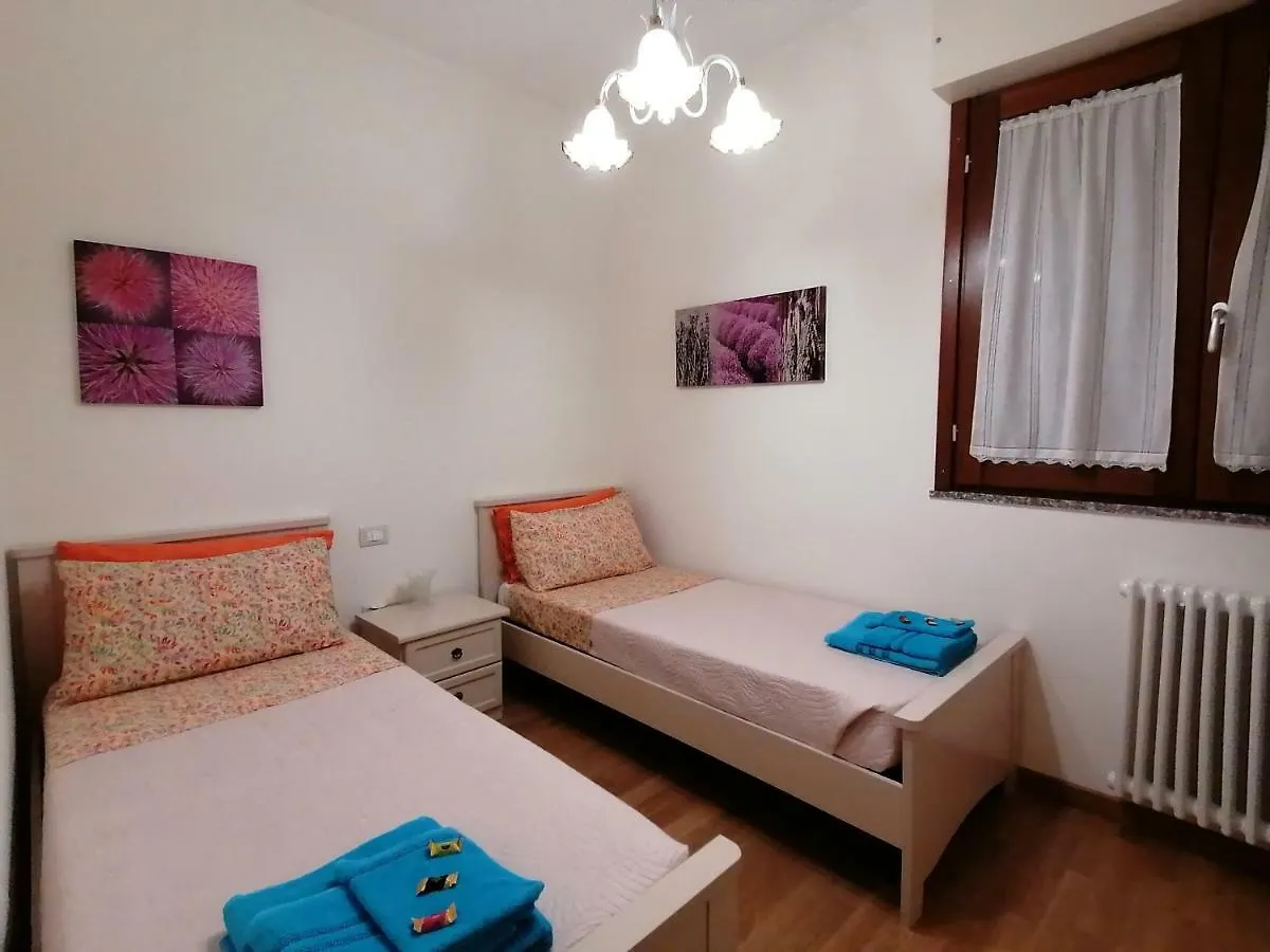Casa de Férias Appartamento Elegante Nuovissimo Quartu SantʼElena